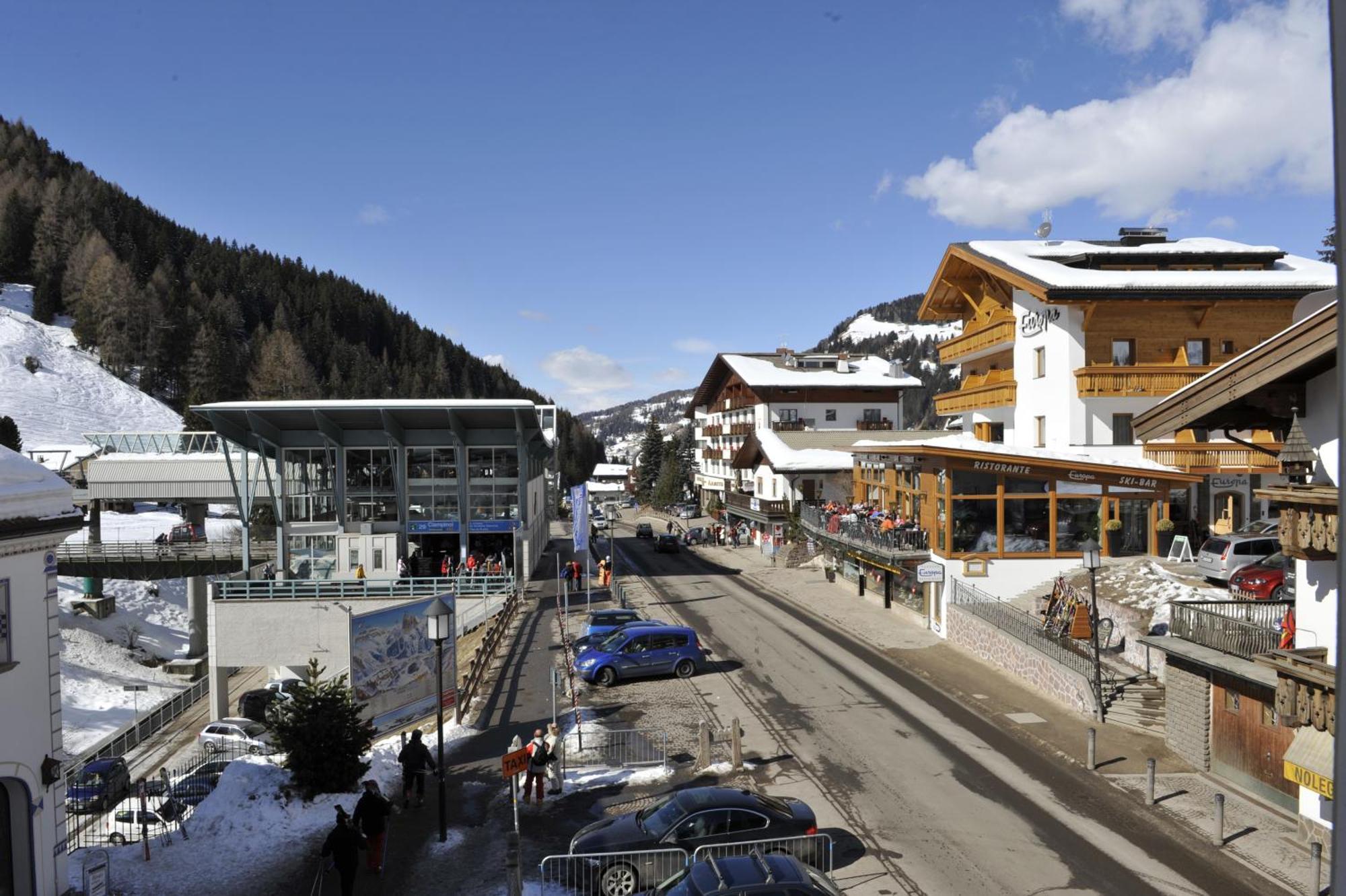 Hotel Europa Dolomites Selva di Val Gardena Exterior photo